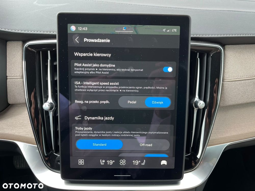 Volvo XC 90 - 23