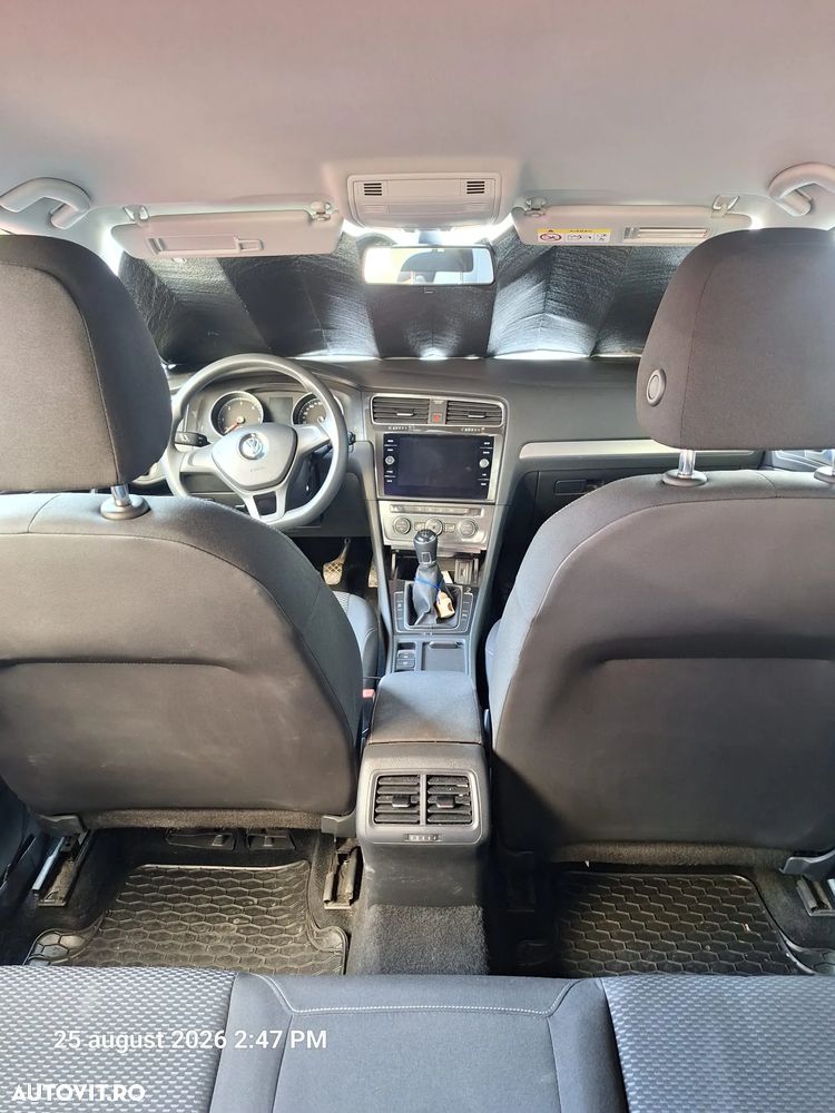 Volkswagen Golf 1.6 TDI Trendline - 6