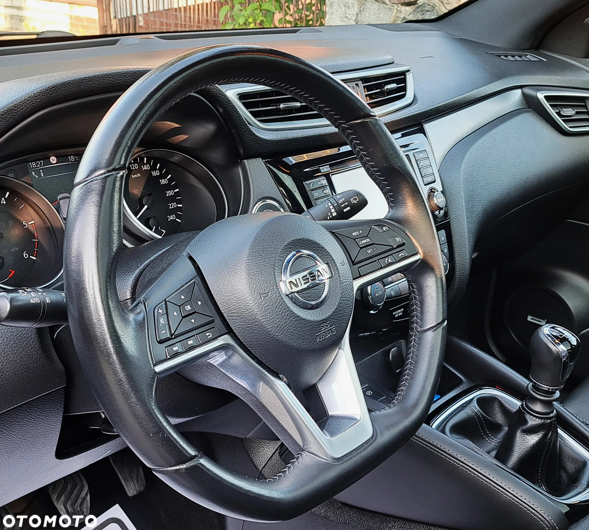 Nissan Qashqai 1.6 DCi Tekna+ - 26