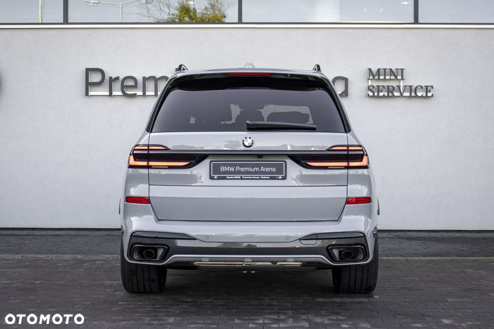 BMW X7 - 11