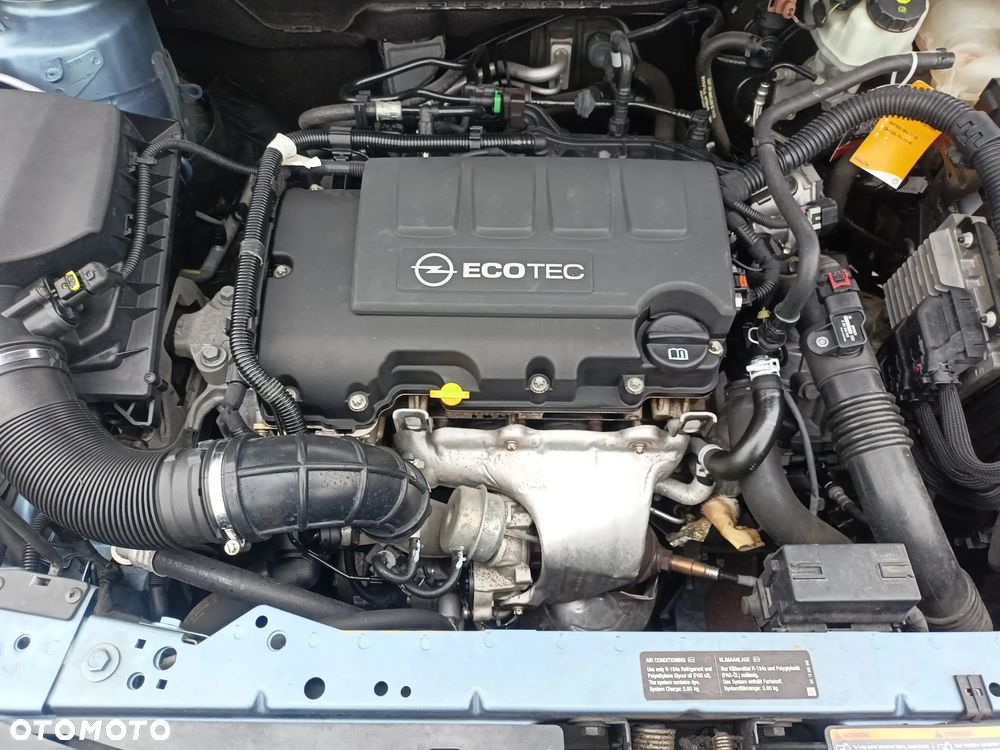 Opel Astra 1.4 Turbo - 16