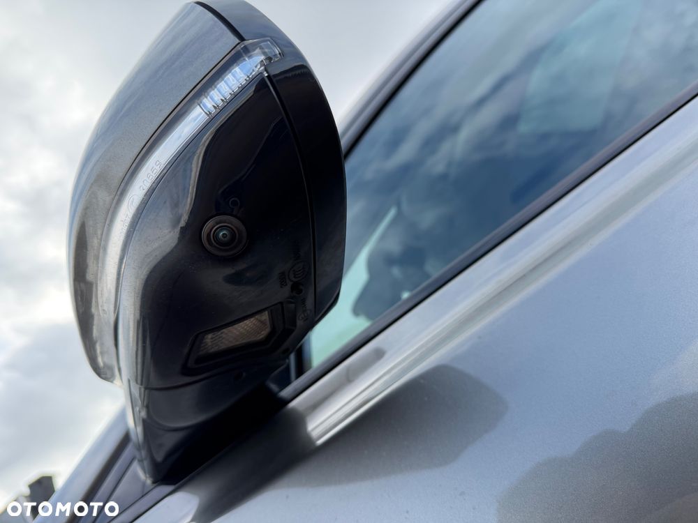 Jaguar XF P250 HSE - 25