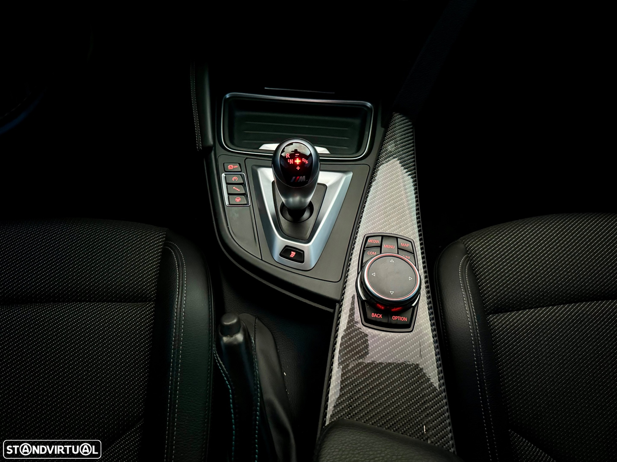 BMW M4 Coupe DKG - 24