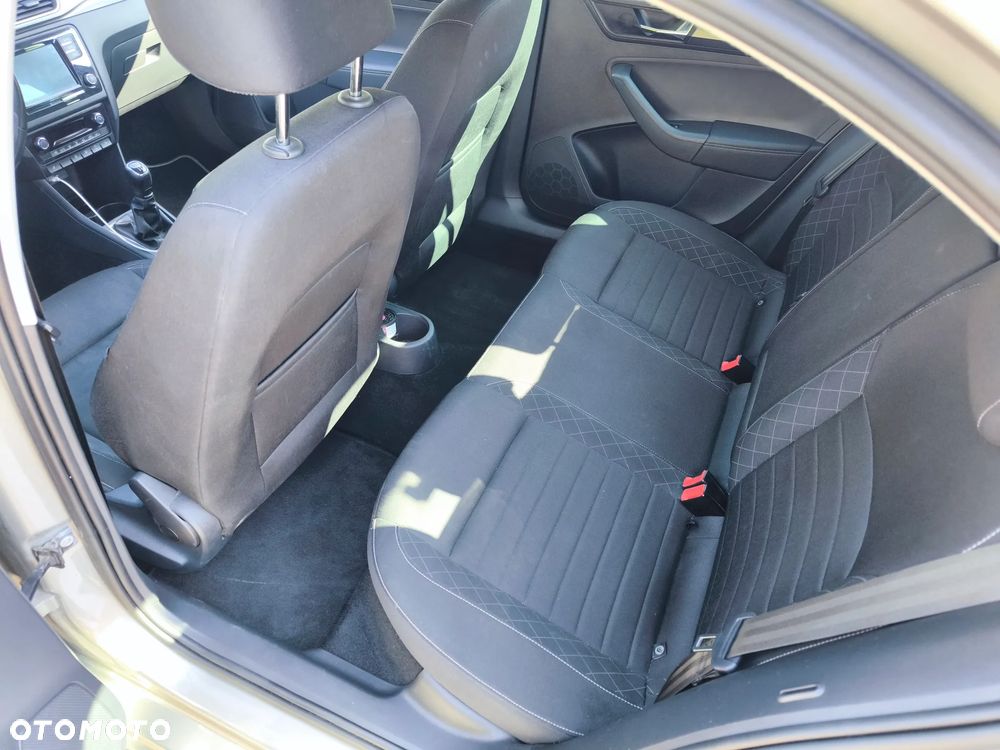 Skoda RAPID 1.0 TSI Ambition - 21