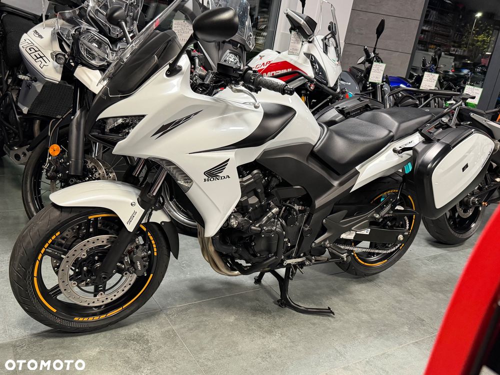 Honda CBF - 28