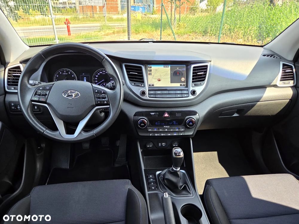 Hyundai Tucson 1.6 GDI BlueDrive Design 2WD - 28