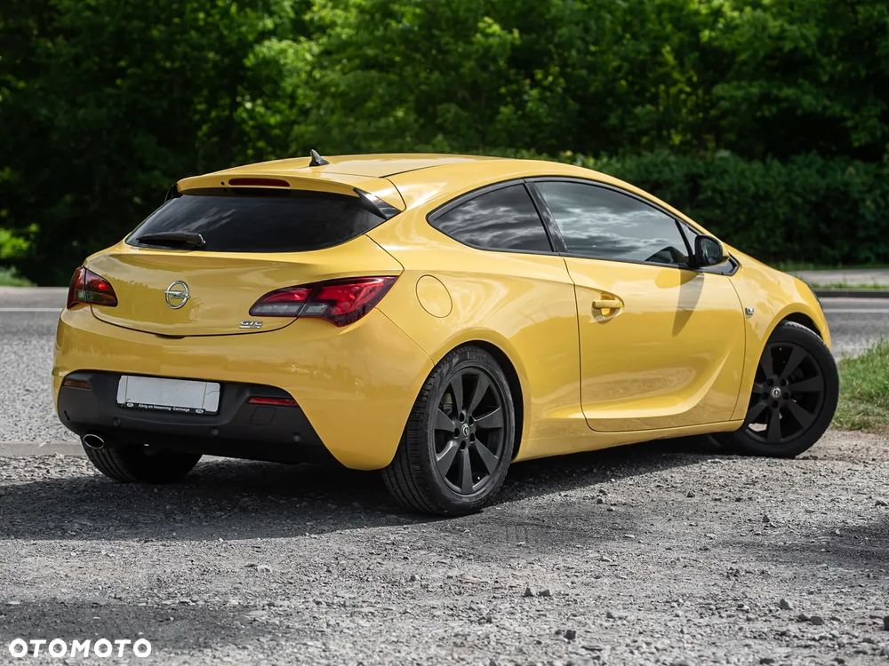 Opel Astra 1.6 T Cosmo - 13