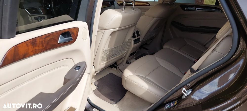 Mercedes-Benz ML 250 BlueTec 4MATIC Aut - 10