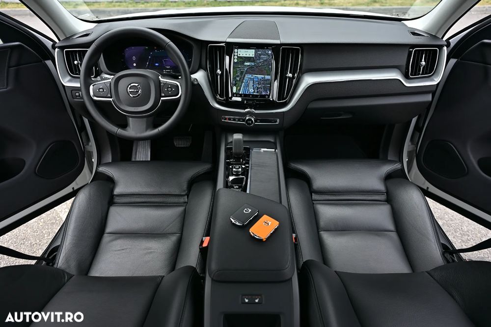 Volvo XC 60 T6 AWD Recharge Geartronic Inscription Expression - 22