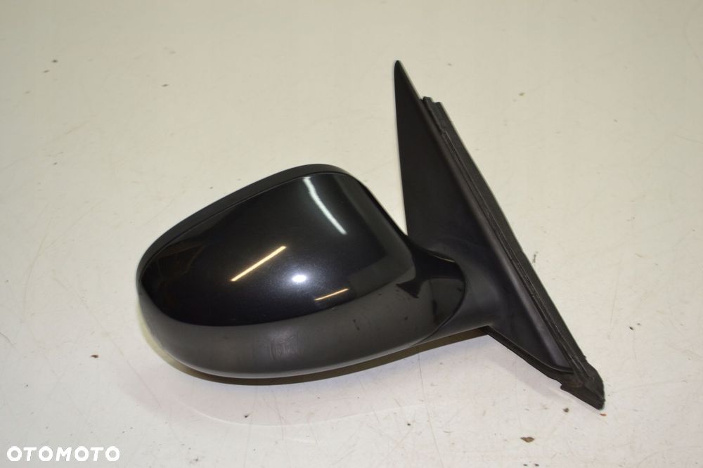 BMW E90 E91 LIFT LUSTERKO PRAWE 5PIN UK - 2