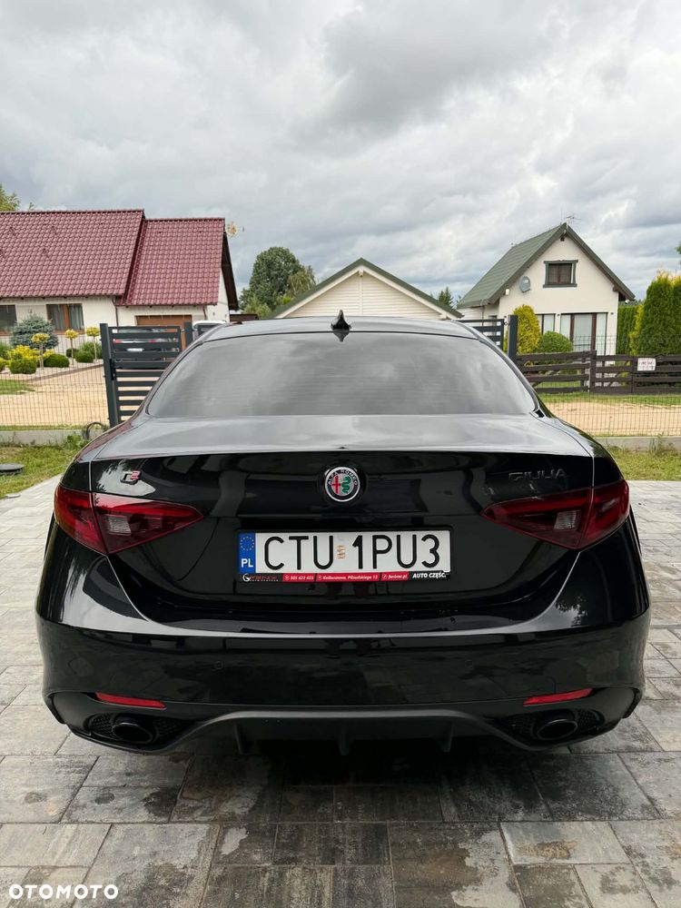 Alfa Romeo Giulia 2.0 Turbo 16V AT8 Veloce Ti - 14