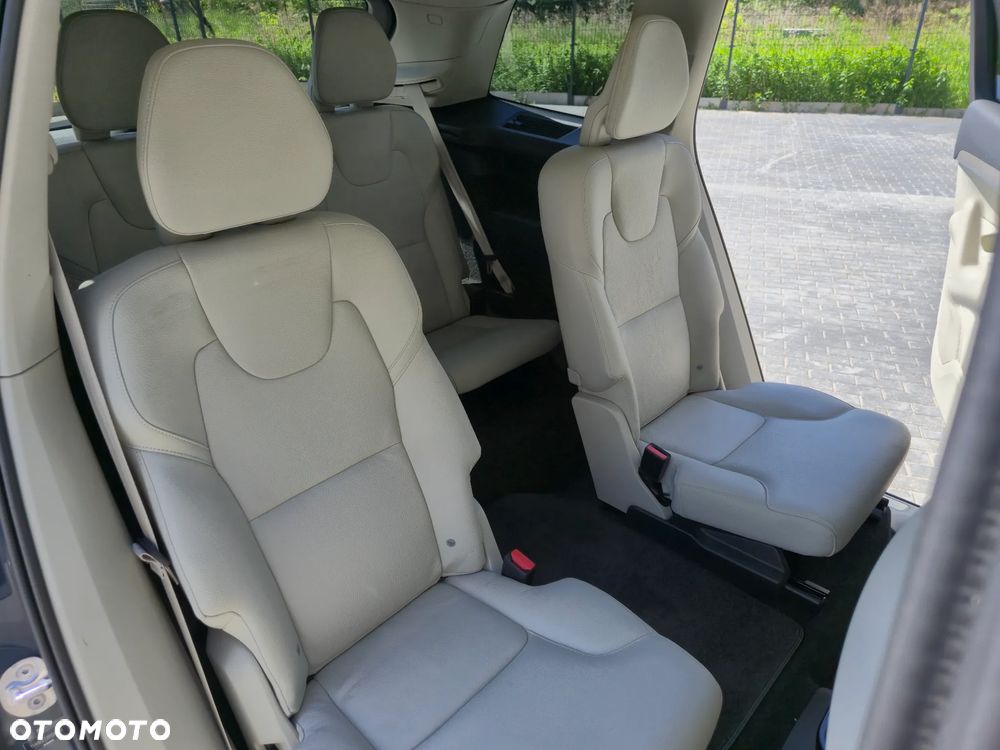 Volvo XC 90 T8 AWD Ultra Bright - 17