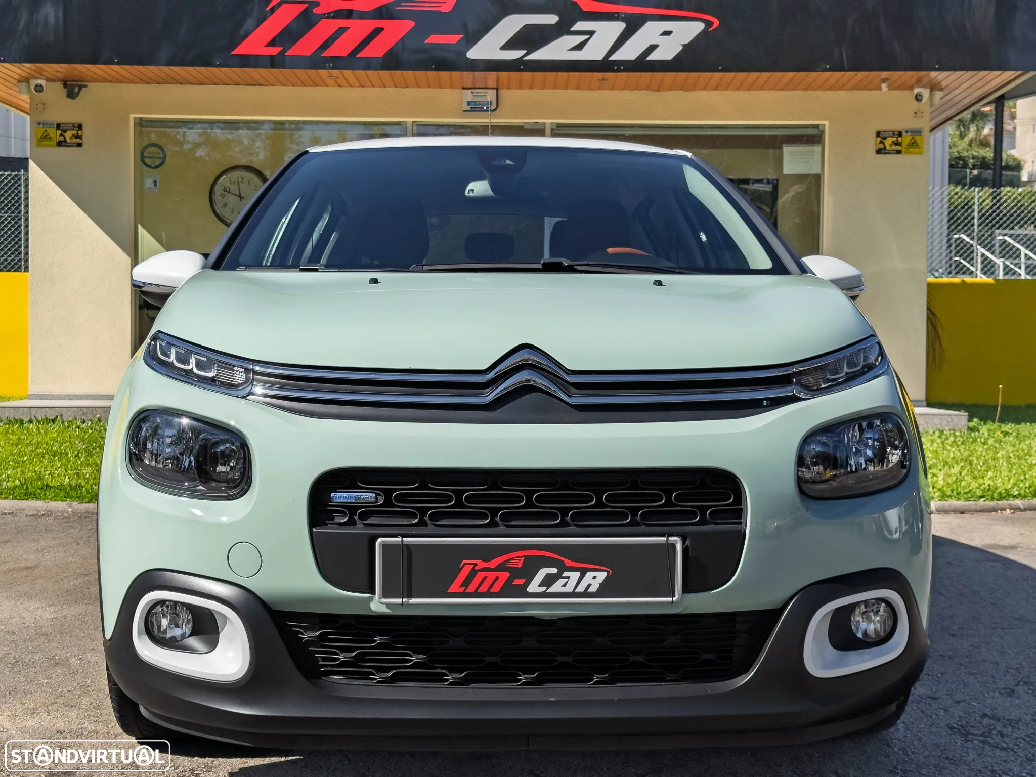 Citroën C3 1.2 PureTech Shine - 2