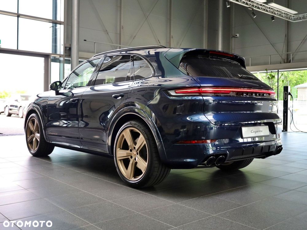 Porsche Cayenne - 7