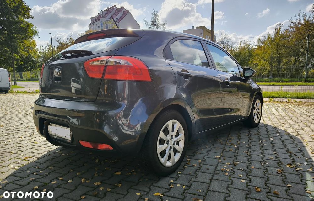 Kia Rio 1.4 M - 4