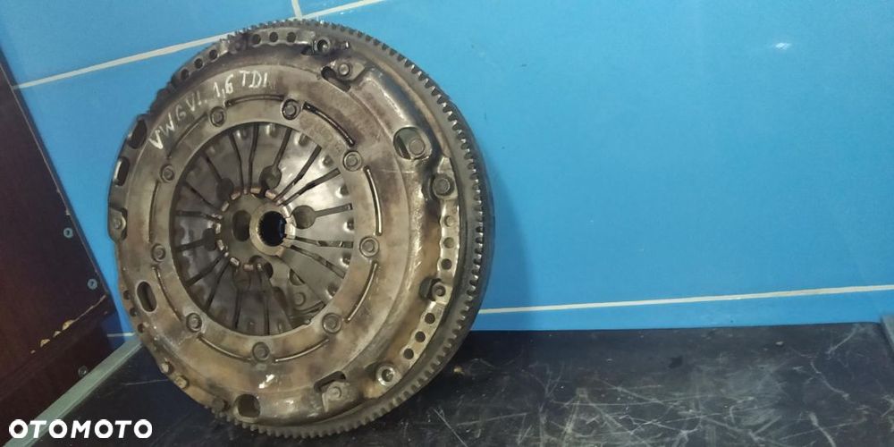 Sprzęgło kompletne VW Golf VI - 2