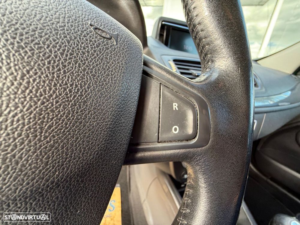 Renault Mégane Sport Tourer 1.5 dCi Dynamique - 17