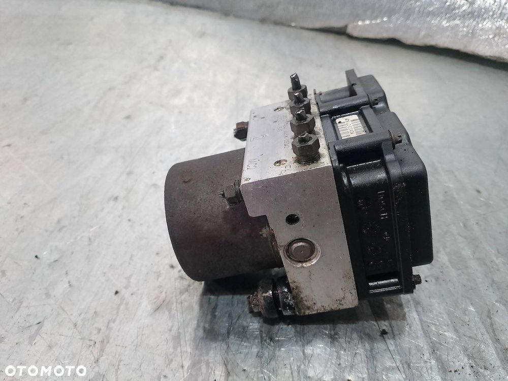 POMPA ABS TOYOTA AVENSIS II T25 0265231464  0265800382 1.8 16V - 3