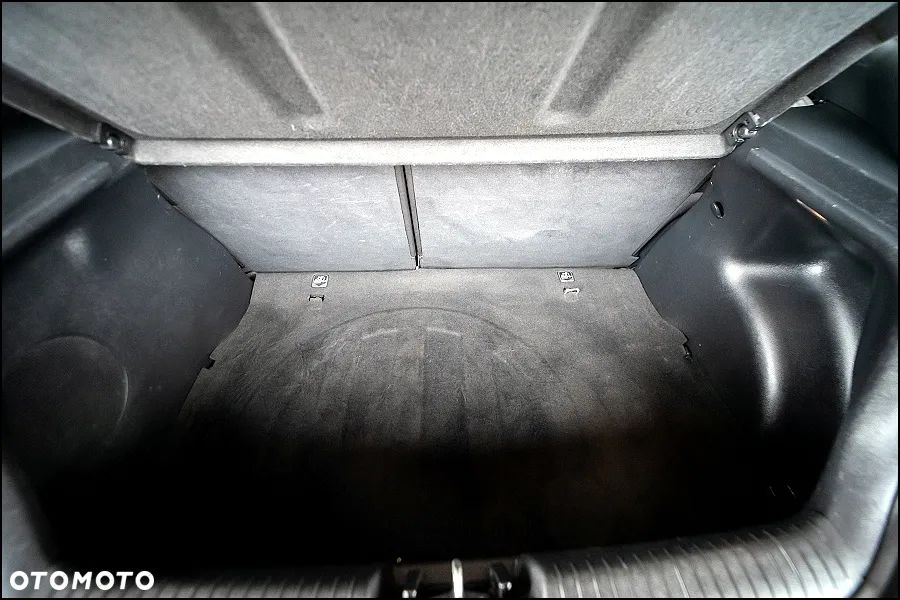 Hyundai Veloster - 38