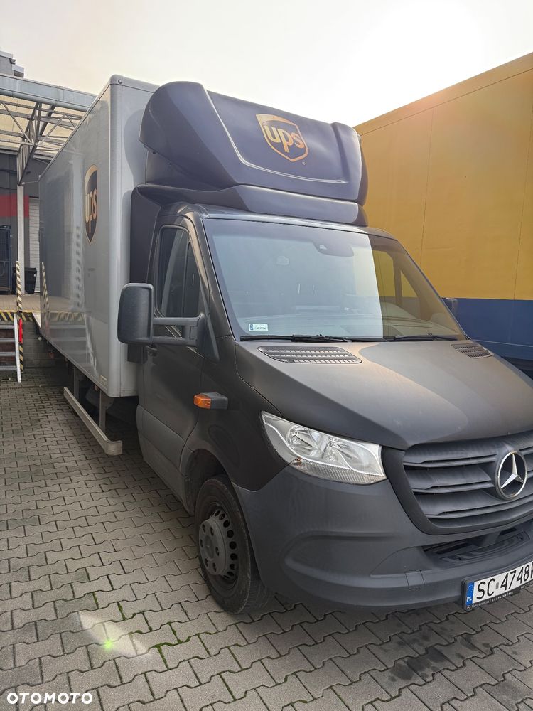 Mercedes-Benz Sprinter - 1