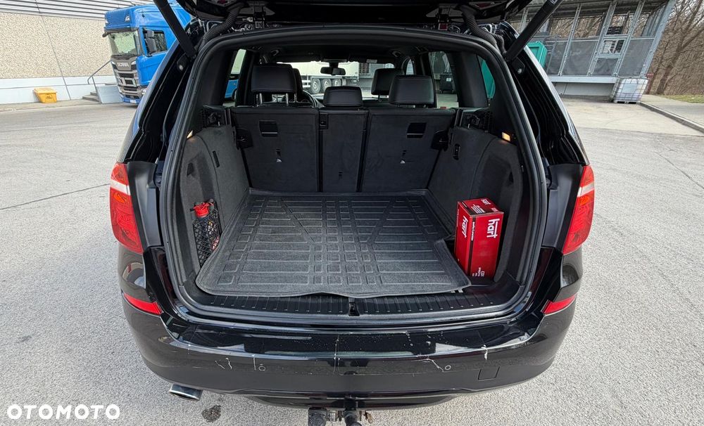 BMW X3 sDrive18d - 12