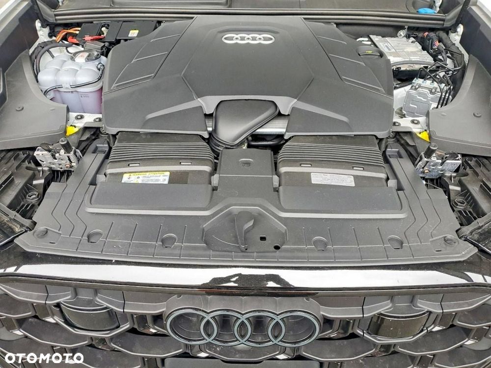 Audi Q8 SUV TFSI quattro 250 kW tiptronic S line business - 11