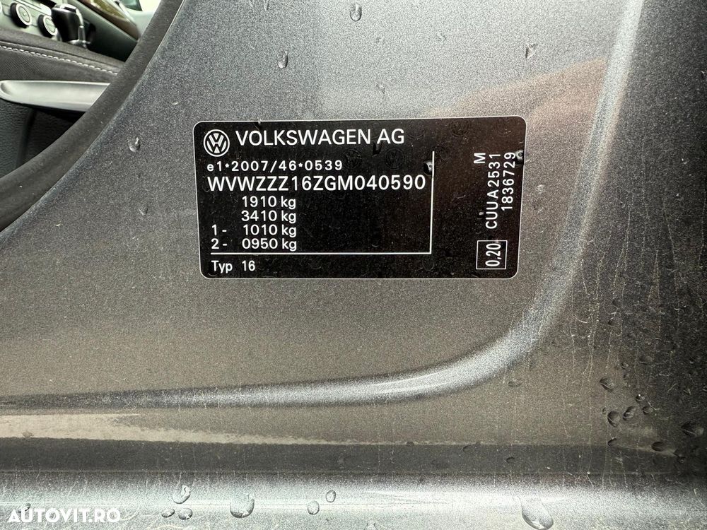 Volkswagen Jetta - 17