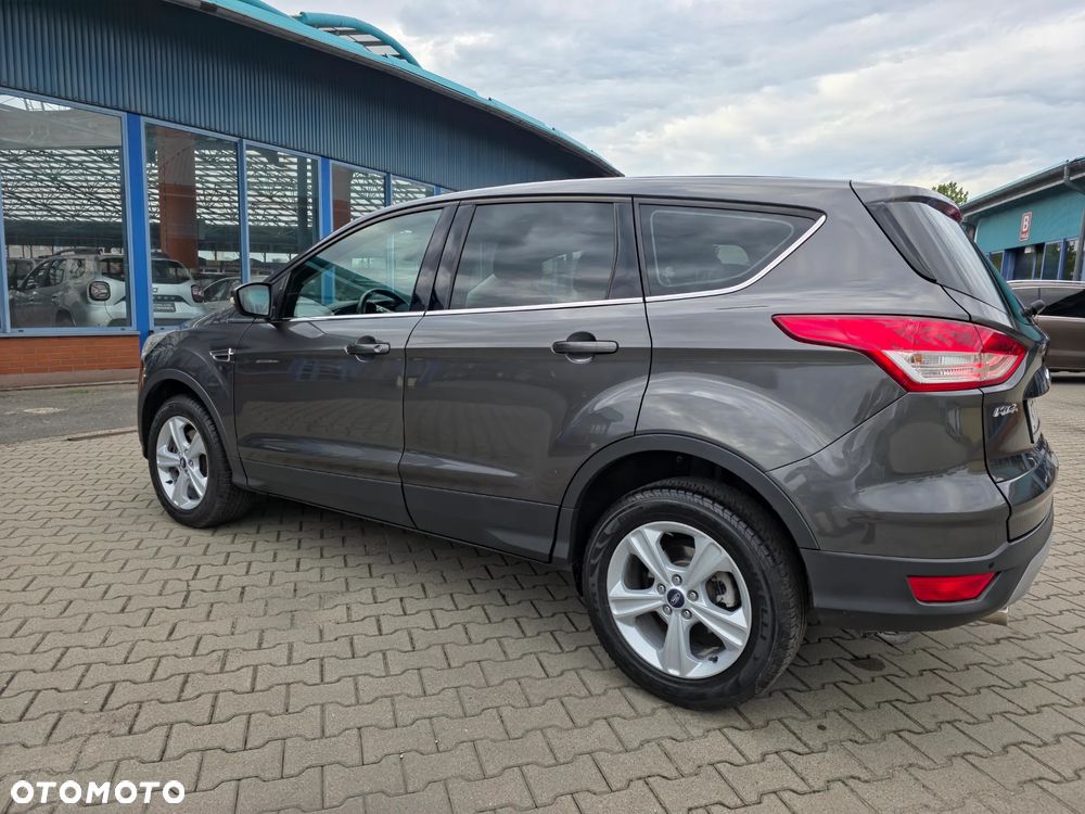 Ford Kuga 2.0 TDCi 2x4 Titanium - 27