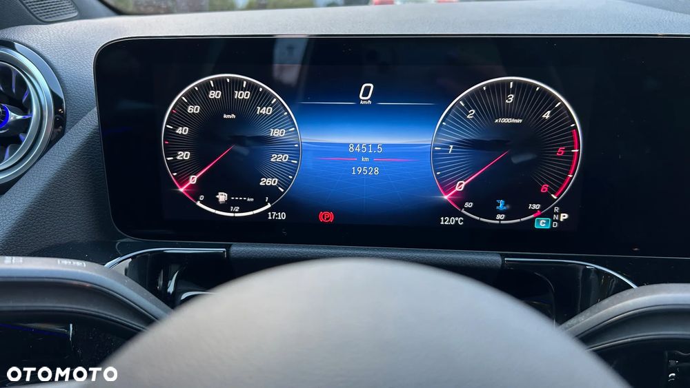 Mercedes-Benz Klasa B 200 d AMG Line 8G-DCT - 8