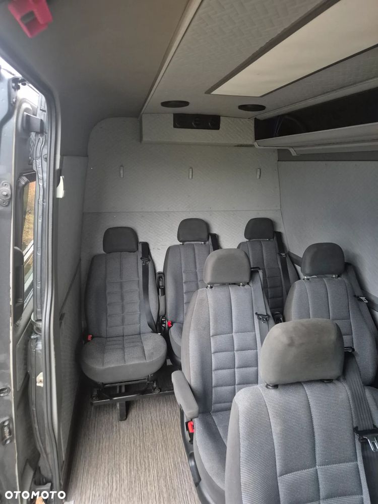 Volkswagen Crafter - 13