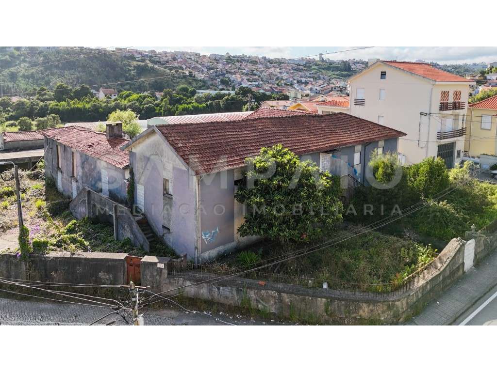 Moradia p/ recuperar - Rua de S. Pedro - C/ terreno! - Grande imagem: 3/22