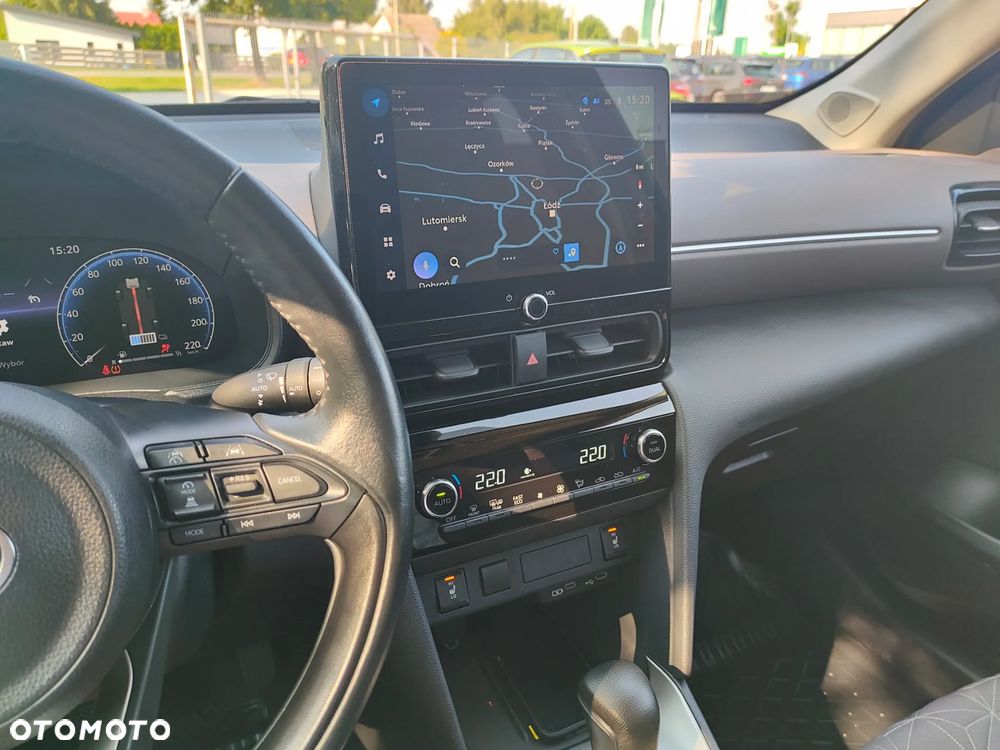 Toyota Yaris Cross Hybrid 1.5 Executive - 17