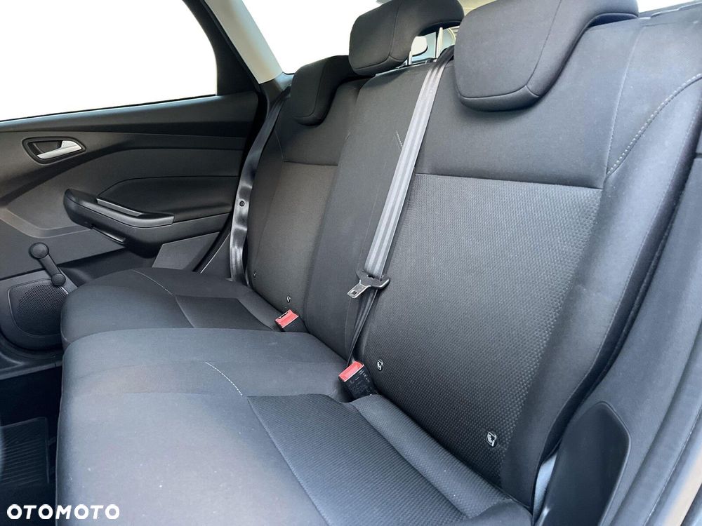 Ford Focus 1.6 Trend - 13