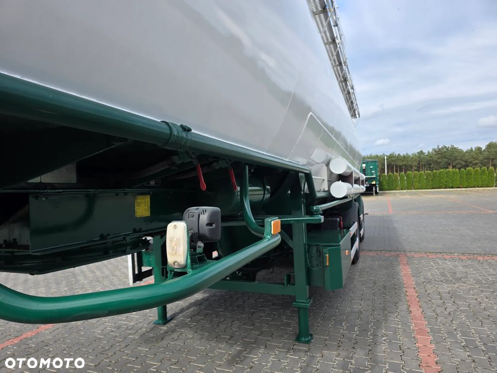 Welgro 8 komorowa PASZOWOZ SILOS 97WSL 51 m - 7