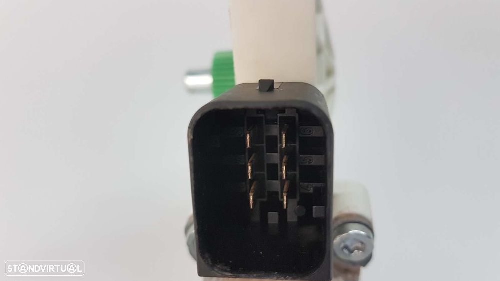 MOTOR ELEVADOR FRENTE ESQUERDO MERCEDES CLASE CLA (W117) CLA 220 CDI (117.303) - 3