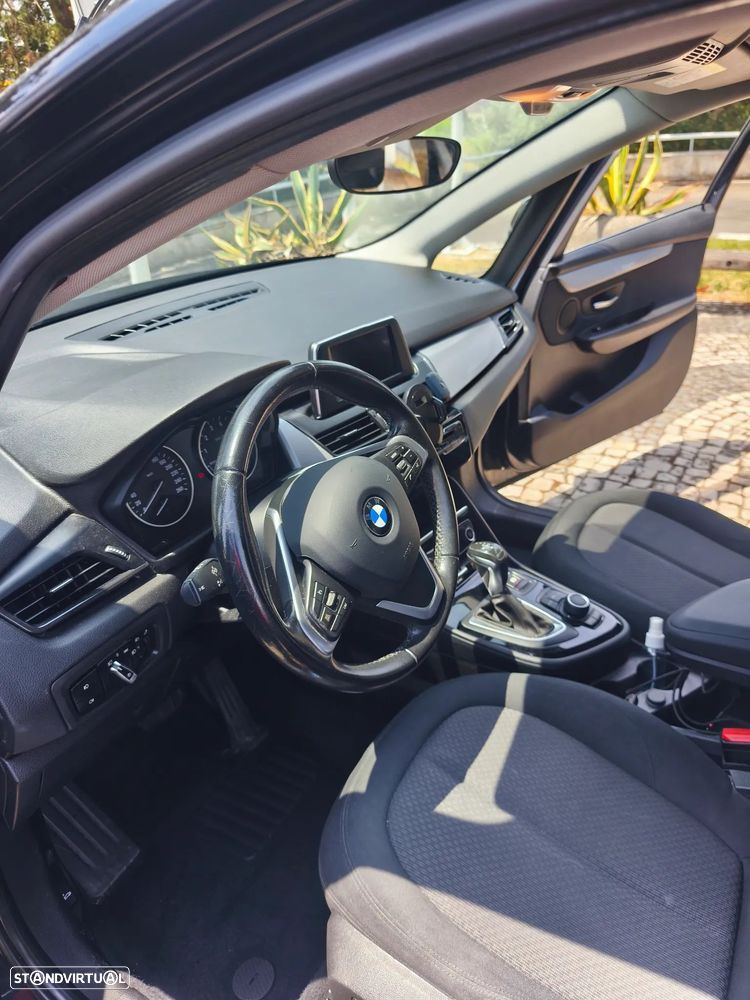BMW 225xe Active Tourer - 13