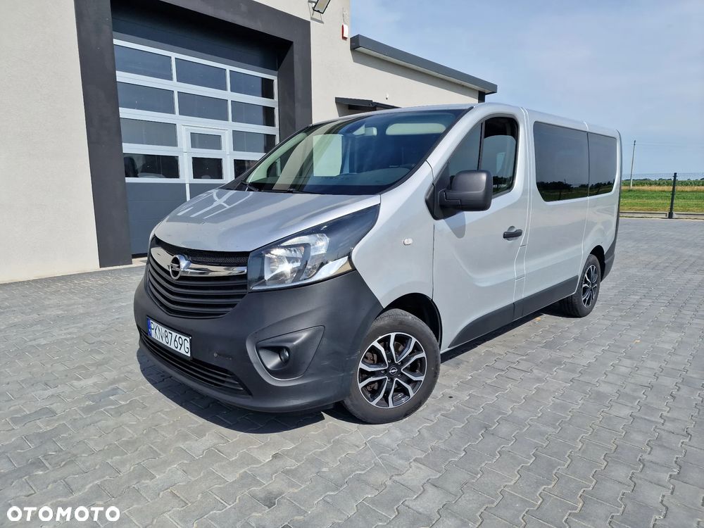 Opel Vivaro - 1