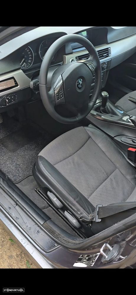 BMW 320 d Exclusive - 9