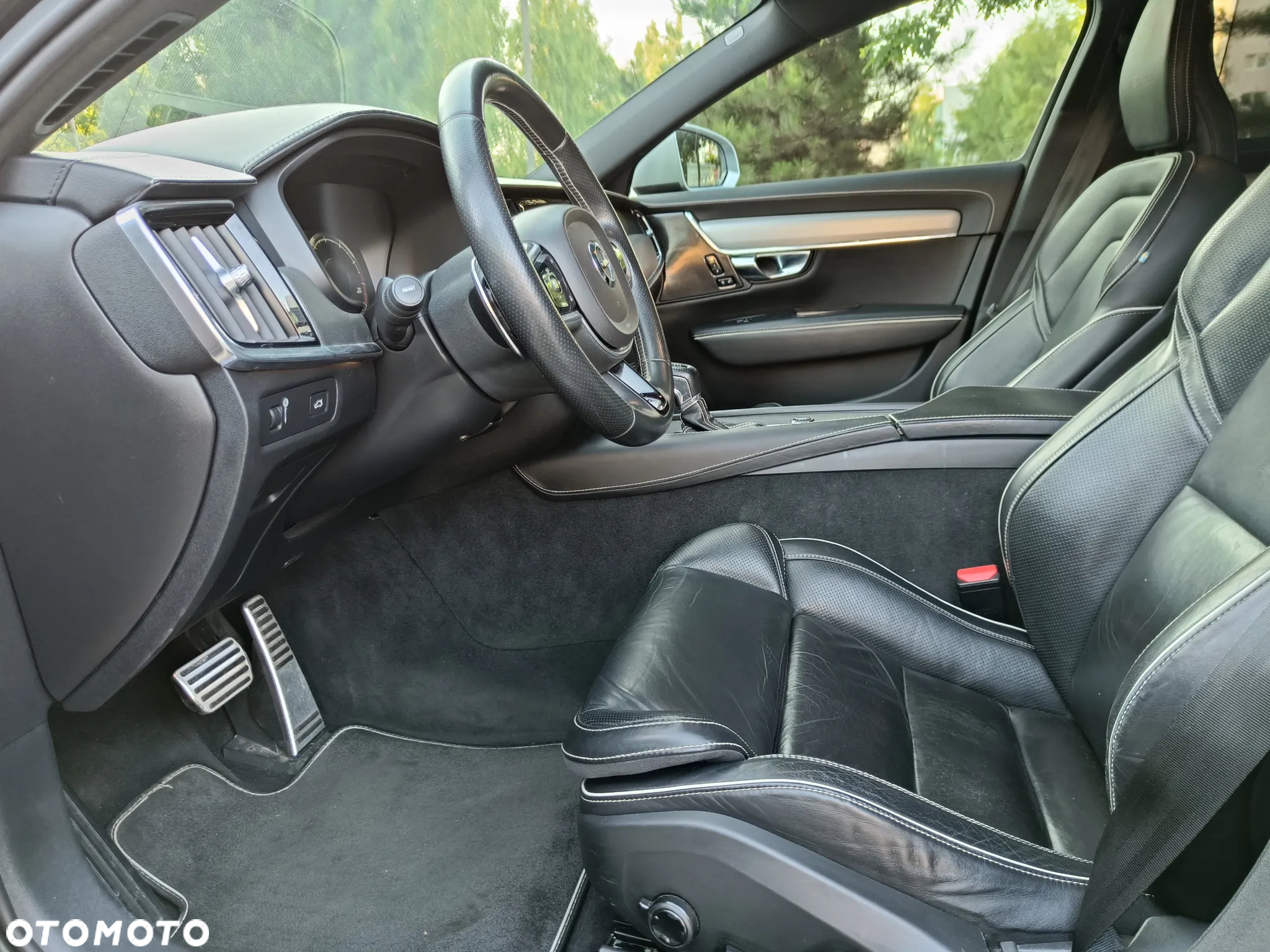 Volvo V90 T5 R-Design - 26