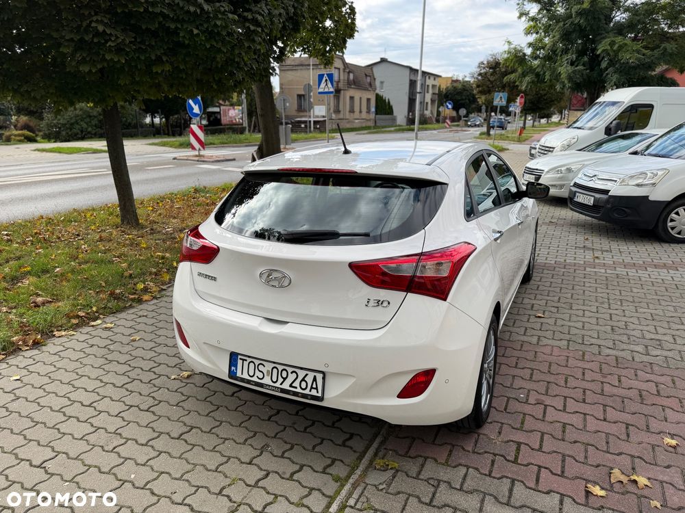 Hyundai i30 1.4 Fifa World Cup Edition - 8