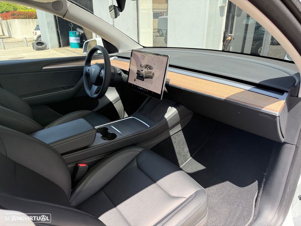 Tesla Model Y RWD - 17