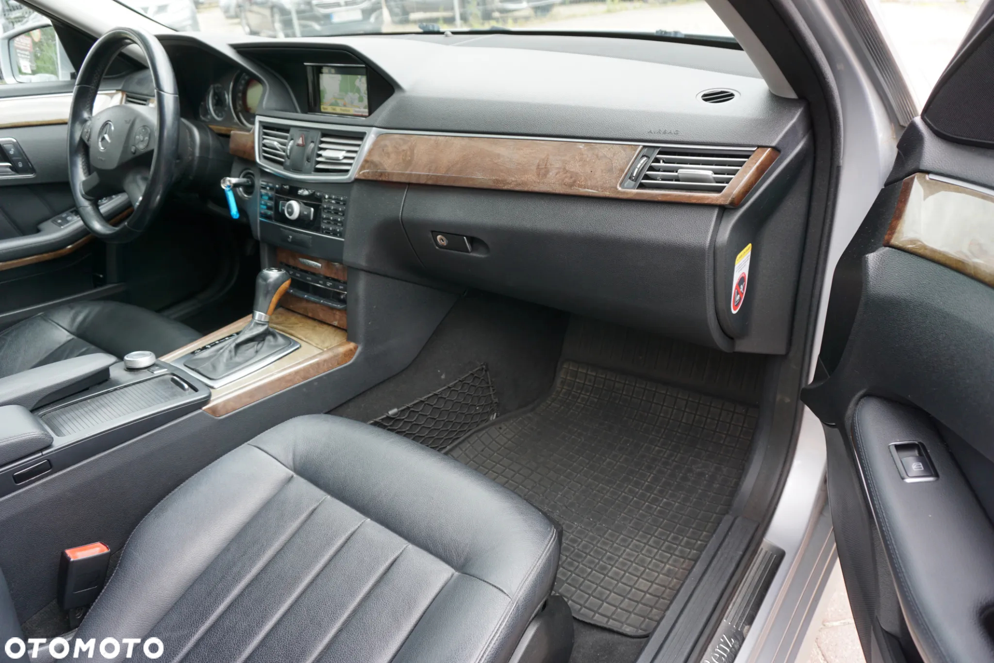 Mercedes-Benz Klasa E 220 CDI BlueEff Elegance - 15