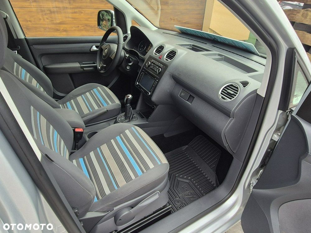 Volkswagen Caddy - 10