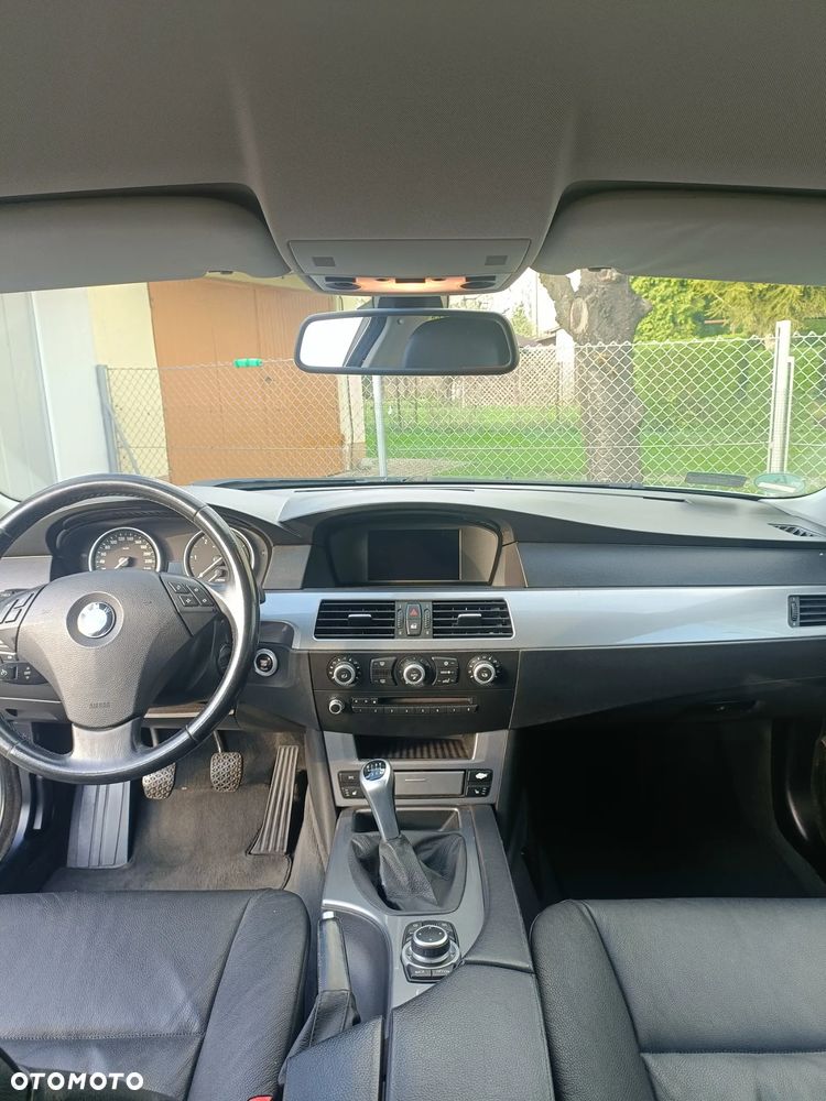 BMW Seria 5 520d - 16