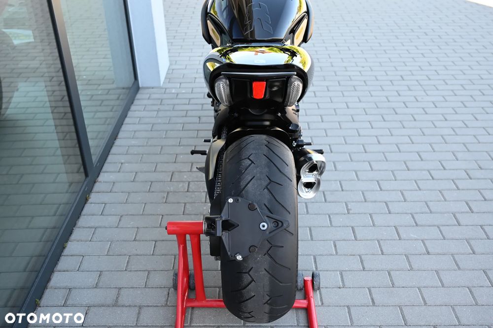 Ducati Diavel - 8