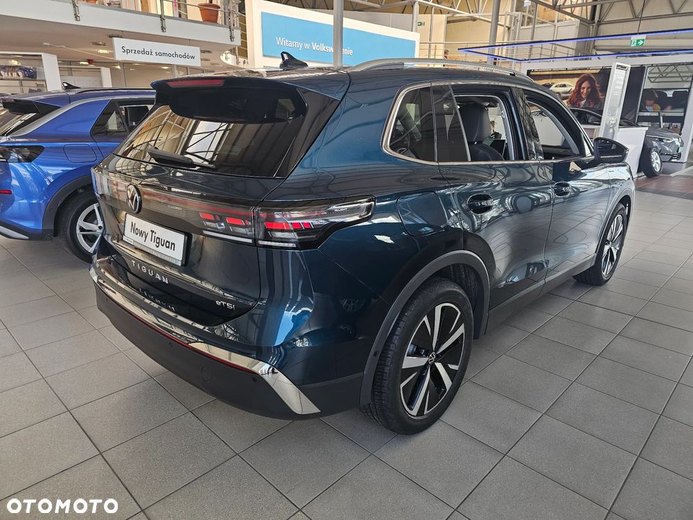 Volkswagen Tiguan 1.5 eTSI Elegance DSG - 2