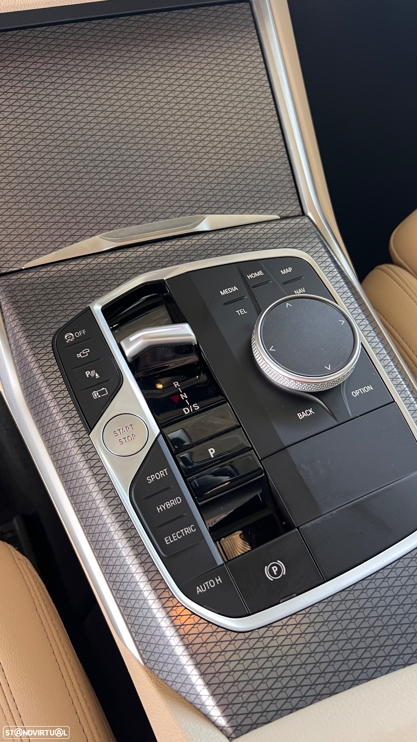 BMW 330 e Pack Desportivo M Auto - 28