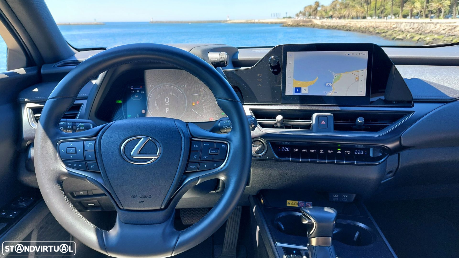 Lexus UX 250h Sport - 14