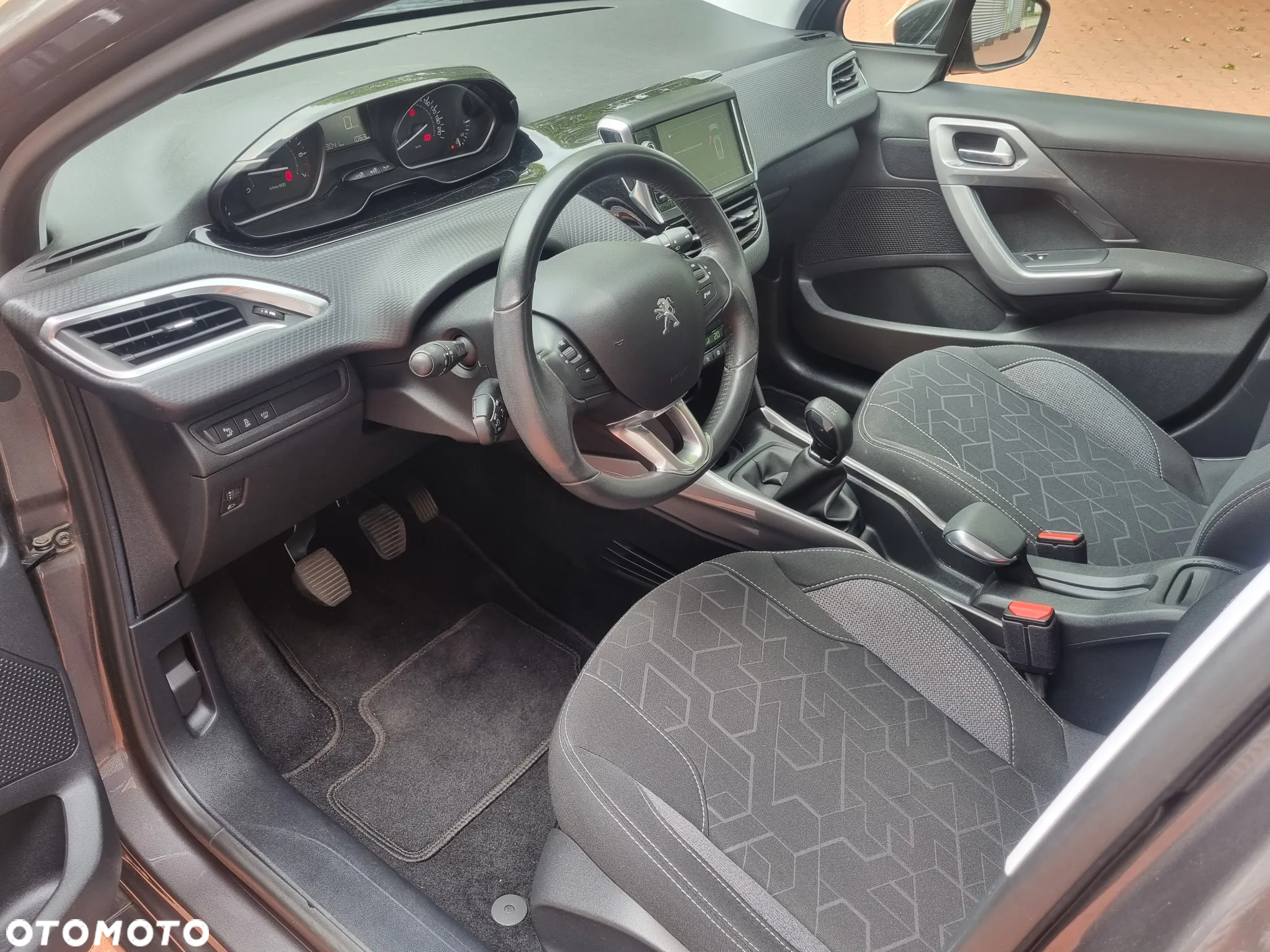Peugeot 2008 PureTech 110 Stop&Start Allure - 14