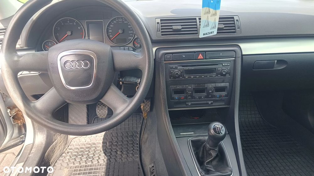 Audi A4 Avant - 11